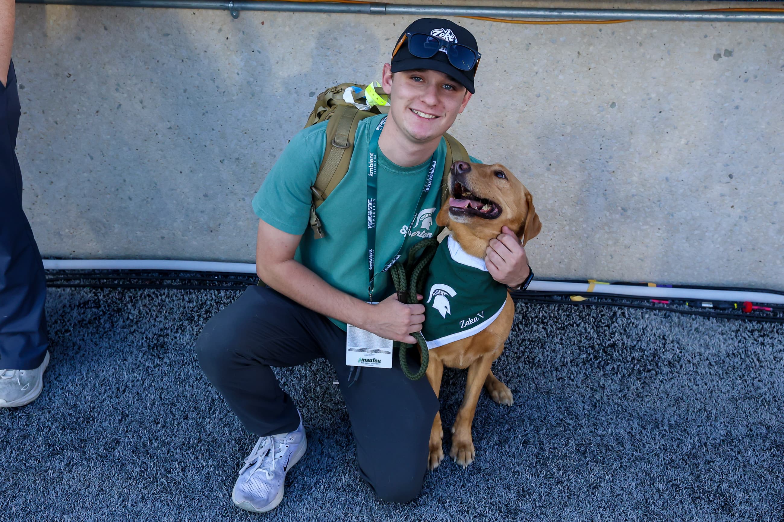 A New Hand on the Frisbee: Joe Wahoski steps in to continue the Zeke the Wonderdog tradition article image from Spartans Illustrated